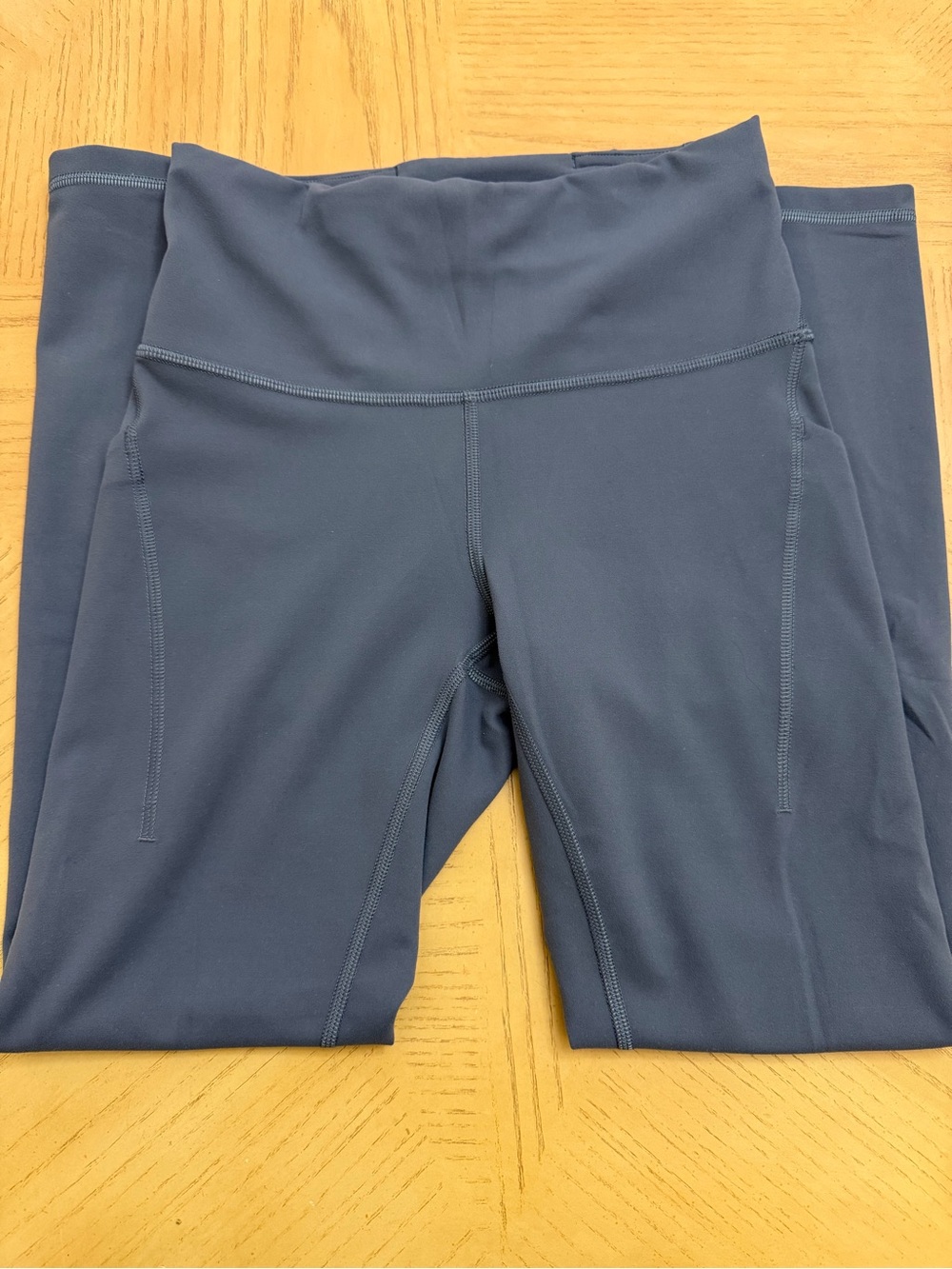 EUC Lululemon Wunder Train High Rise Tight 25”
